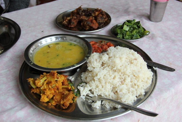 What kind of food is available in Ghorepani PoonHill Trek? Dal bhat in gorepani poon hill trek