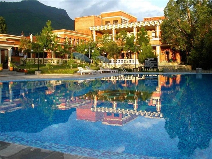 Accommodation in Manaslu Circuit Trek hyatt-Regancy-hotel-swimmiing-Kathmandu-Nepal-1