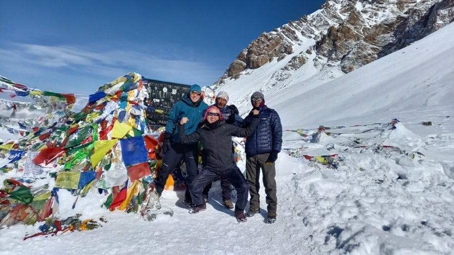 Narphu Valley trek at the pass