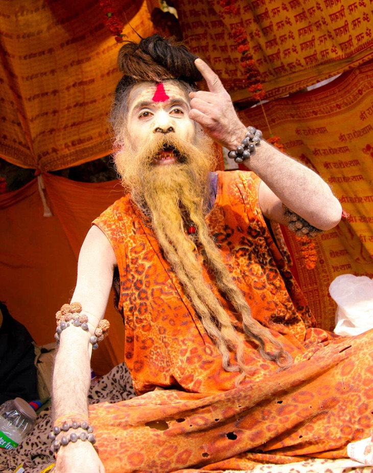 Complete Guide To Enjoy Shivaratri Festival Nepal Sadhu in Pashupati Temple