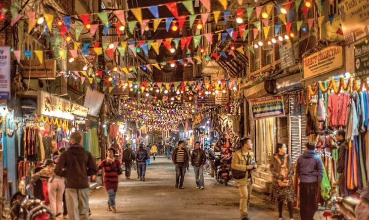 Top Things To Do & See In Kathmandu Tourist walking in Thamel and shopping